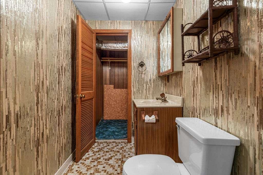 8 Montre Circle Property Photo 7