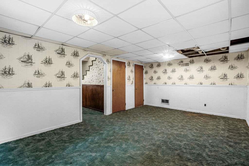 8 Montre Circle Property Photo 8