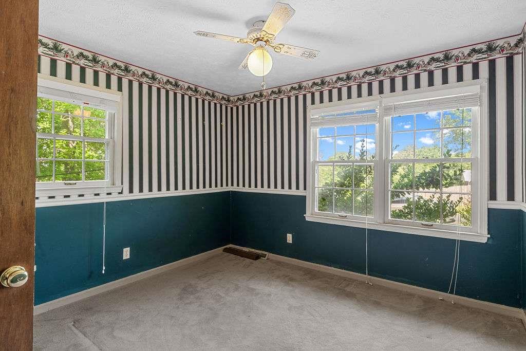 8 Montre Circle Property Photo 10