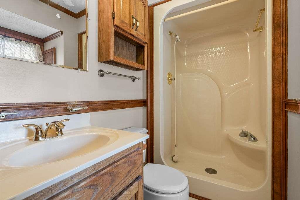 8 Montre Circle Property Photo 12