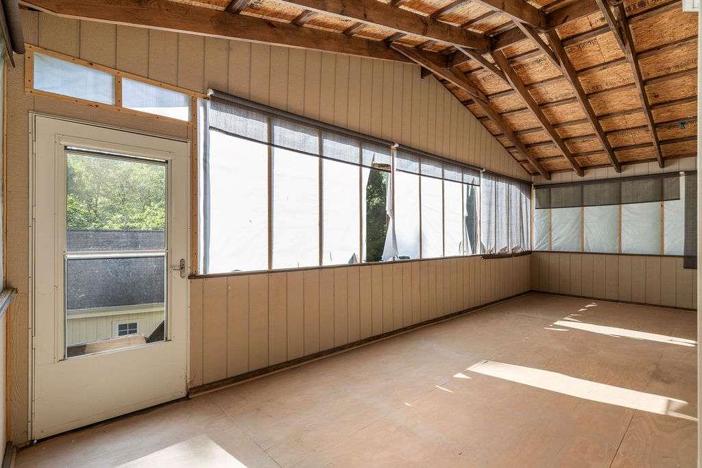 8 Montre Circle Property Photo 29