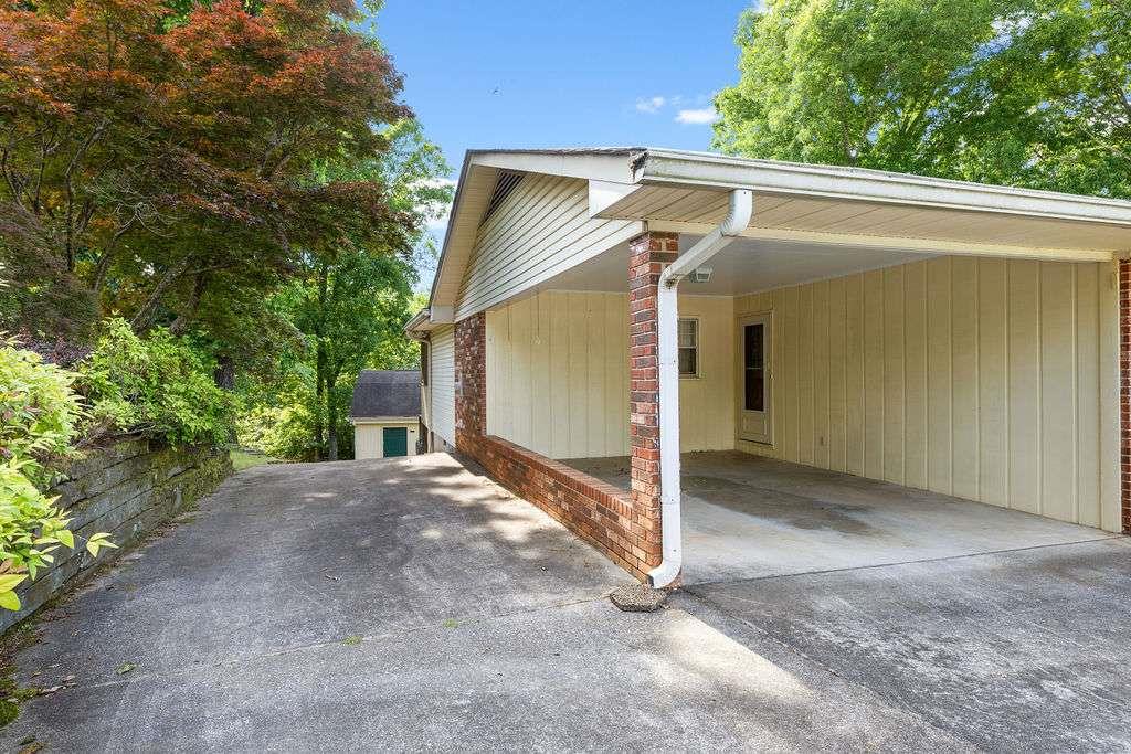 8 Montre Circle Property Photo 30