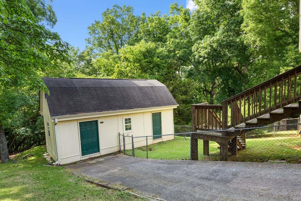 8 Montre Circle Property Photo 31