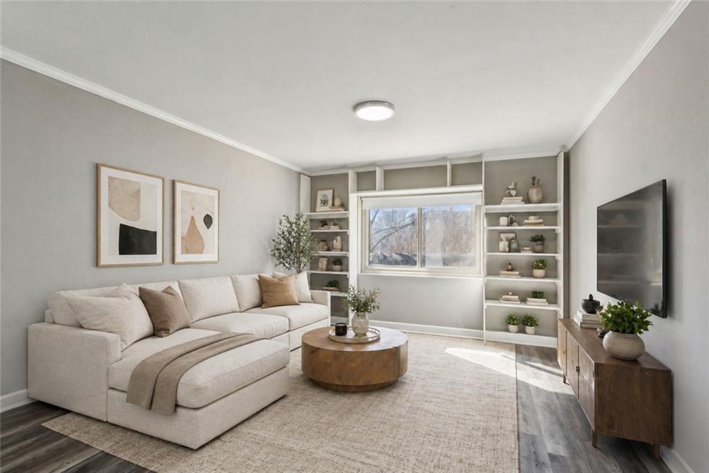 2285 Peachtree Road NE Unit 404 Property Photo 1
