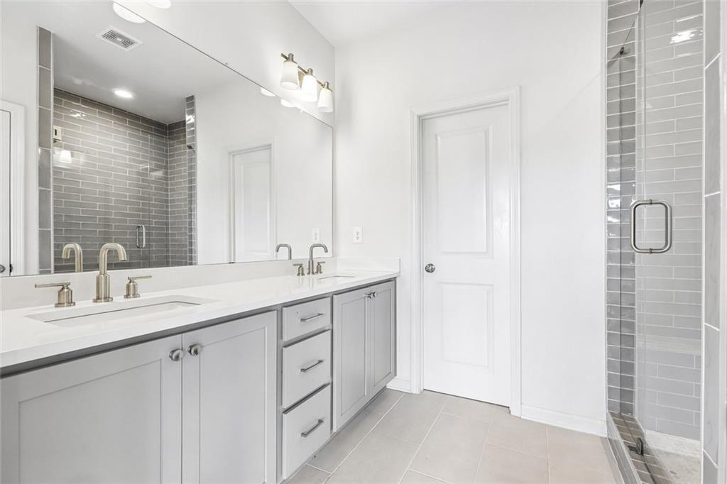 6675 Cortland Walk Property Photo 20