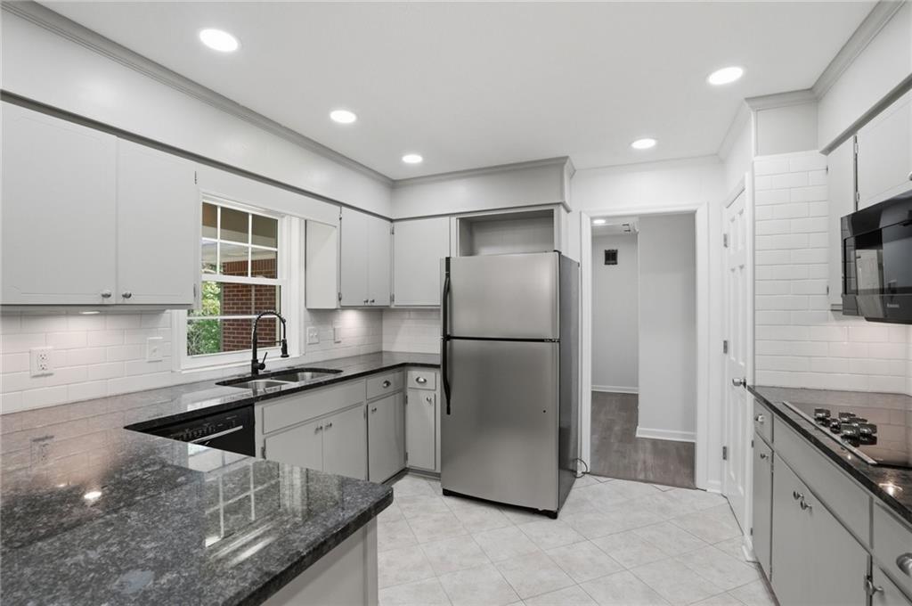 128 Mcneal Road Property Photo 1