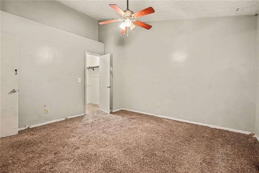 5670 Wells Circle Property Photo 17