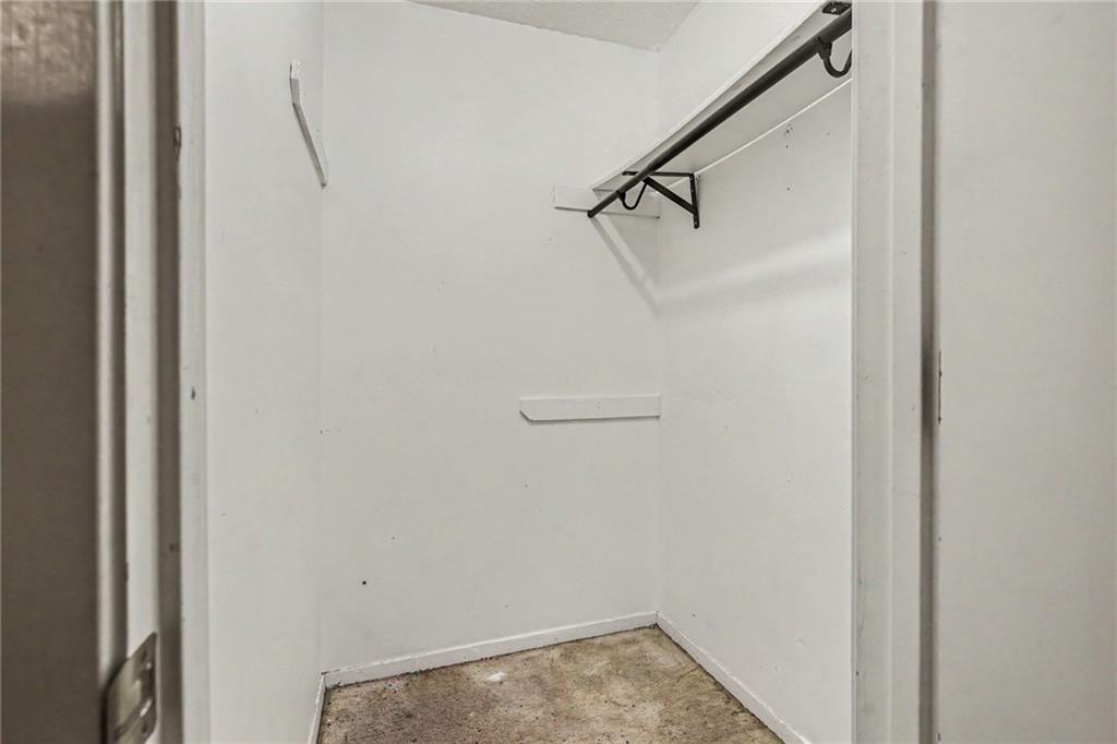 5670 Wells Circle Property Photo 25