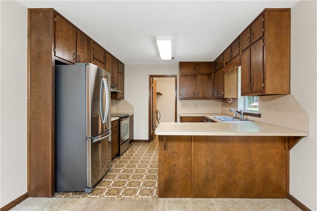 7766264 Property Photo 6