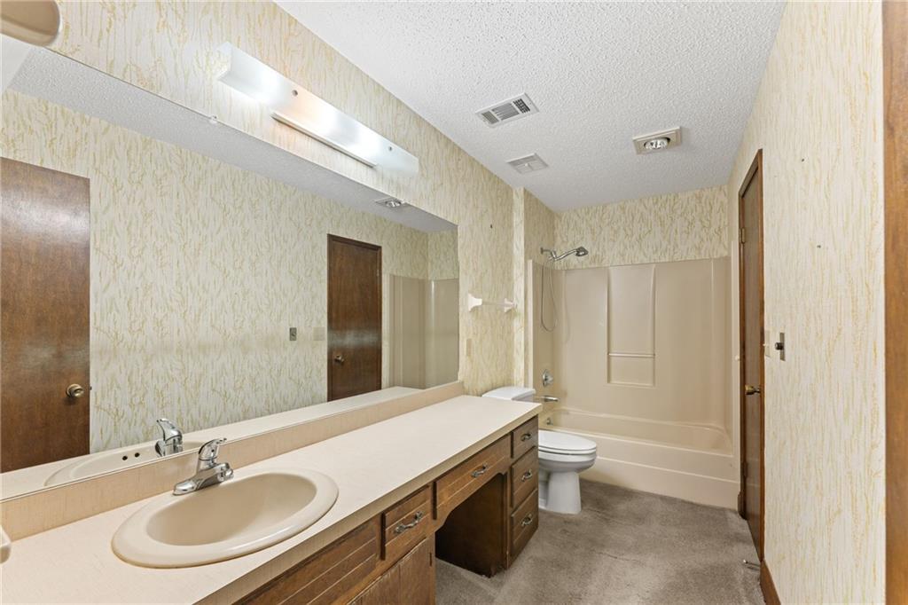 7766264 Property Photo 13