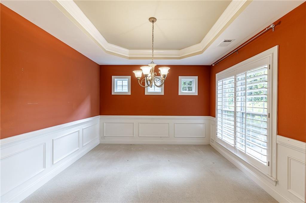 7042 Tree House Way Property Photo 10