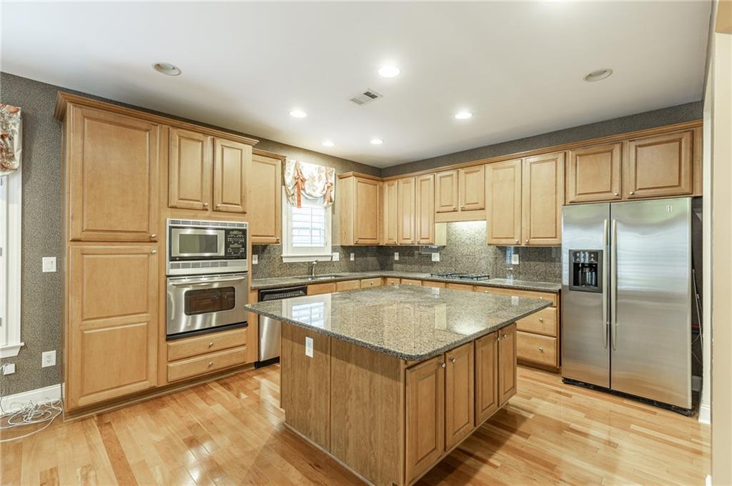 7042 Tree House Way Property Photo 20