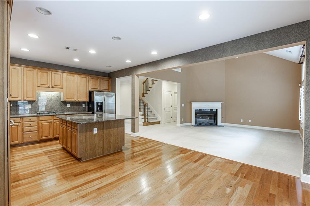 7042 Tree House Way Property Photo 24