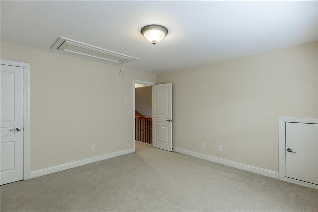 7042 Tree House Way Property Photo 36