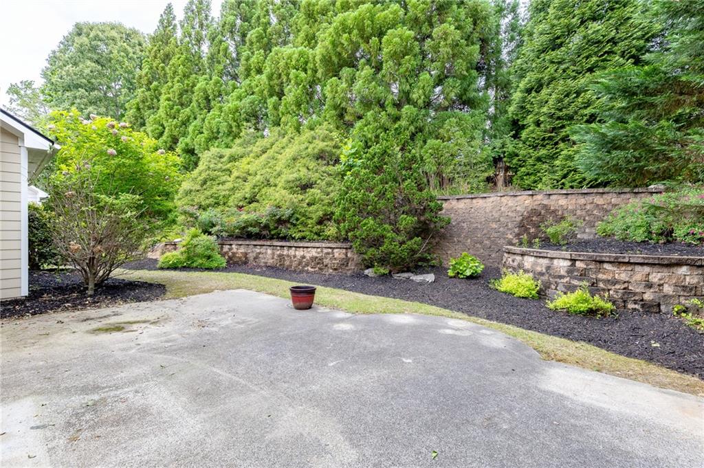 7042 Tree House Way Property Photo 41
