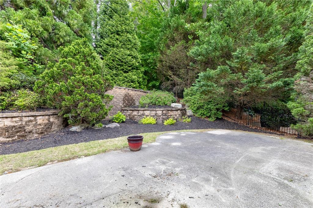 7042 Tree House Way Property Photo 42