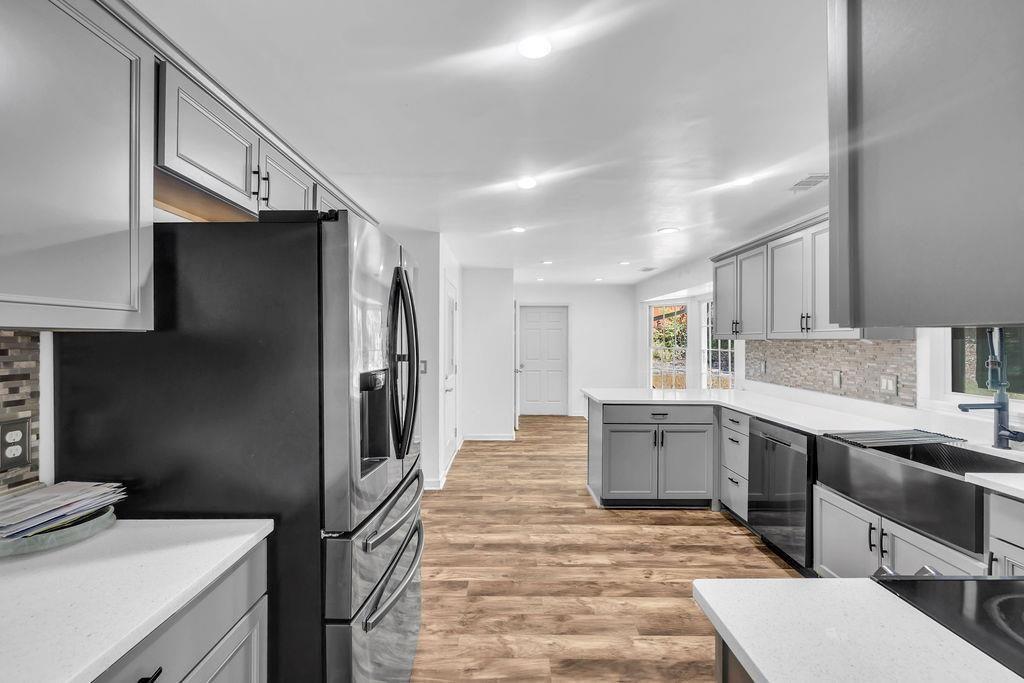 4634 Riveredge Cove Property Photo 8