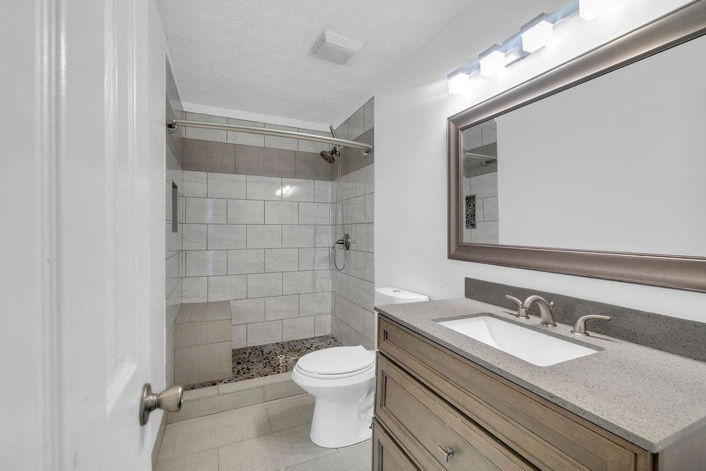 4634 Riveredge Cove Property Photo 14