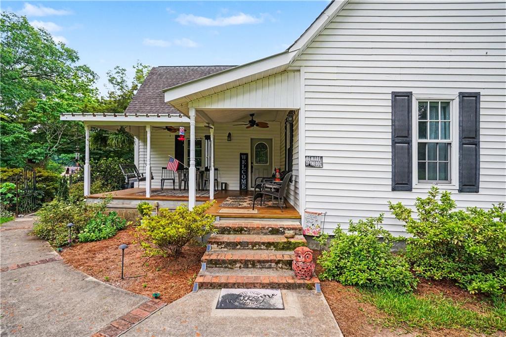 355 Inman Road Property Photo 4