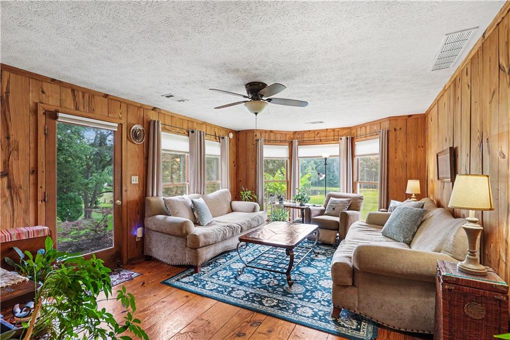 355 Inman Road Property Photo 13