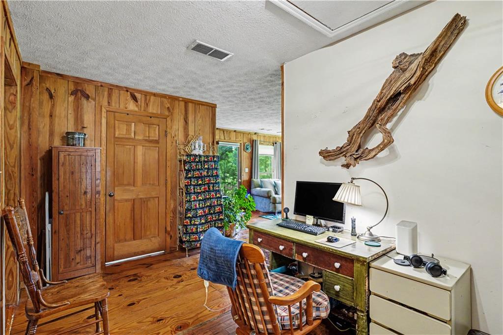 355 Inman Road Property Photo 21