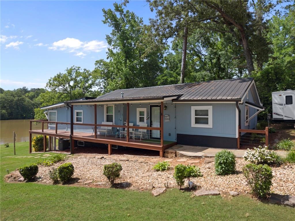 100 S River Bend Property Photo 1