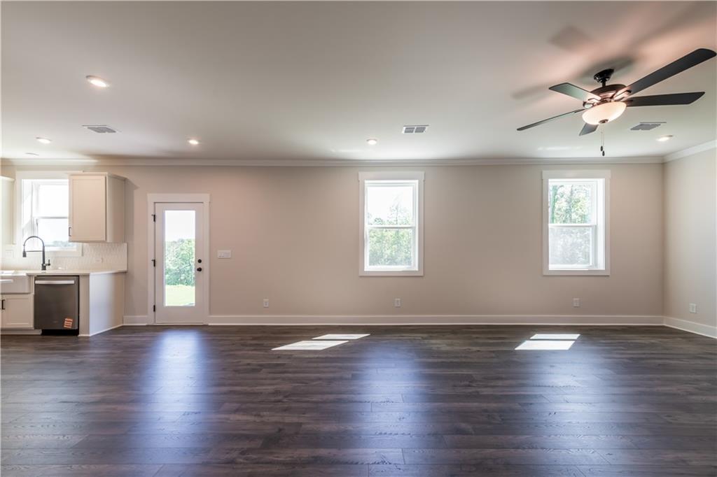 307 William Gossett Drive Property Photo 12