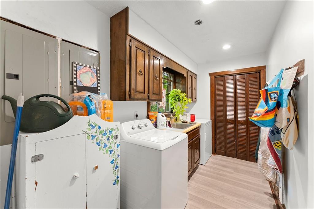 5141 Strickland Road Property Photo 6