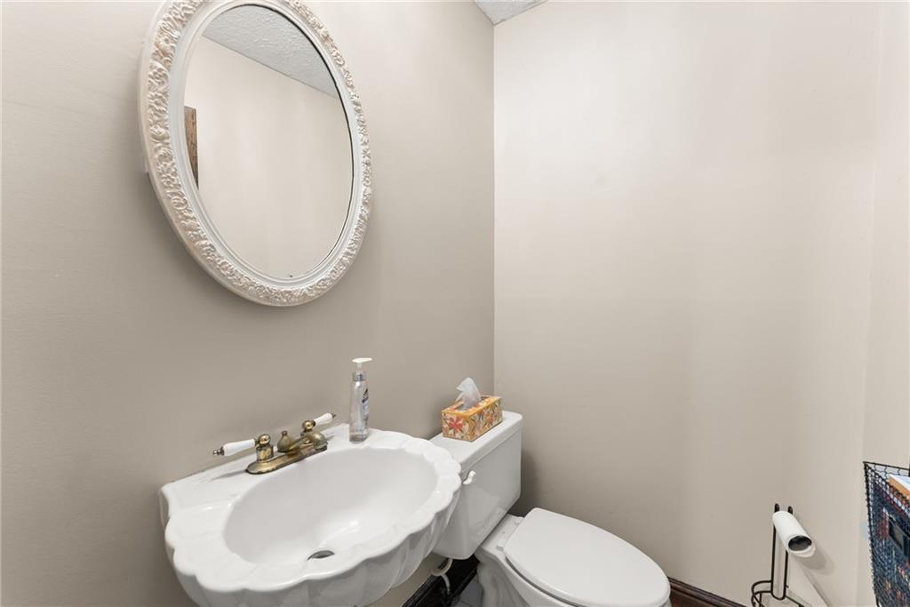 5141 Strickland Road Property Photo 17