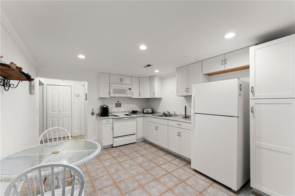 5141 Strickland Road Property Photo 32