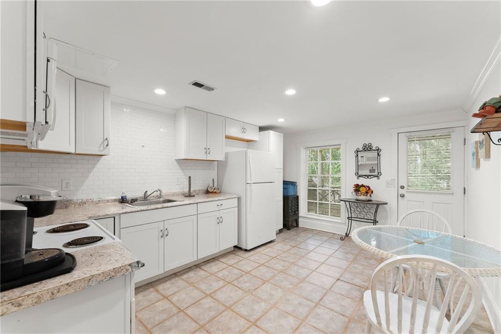 5141 Strickland Road Property Photo 35