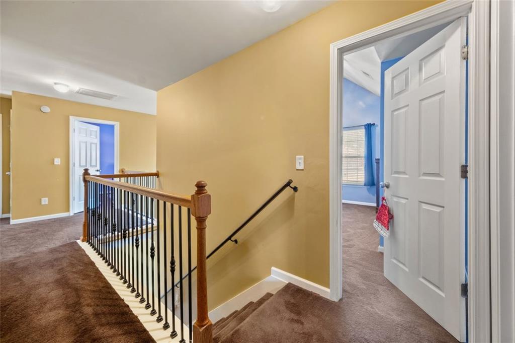 250 Windsor Way Property Photo 17