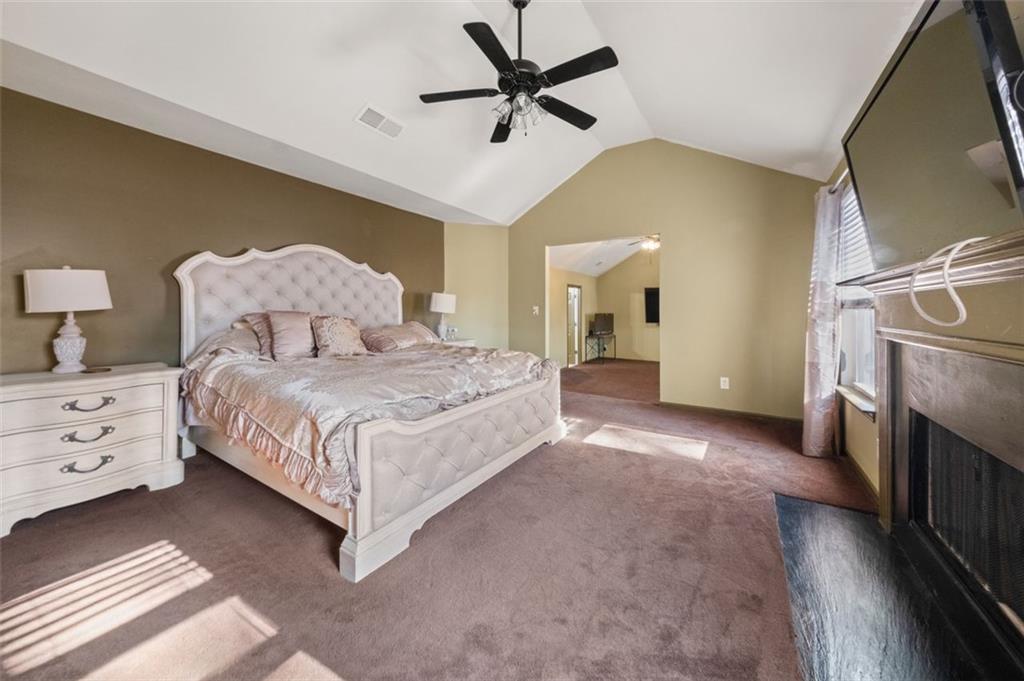 250 Windsor Way Property Photo 23