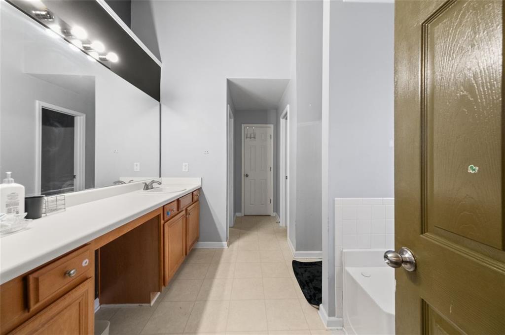 250 Windsor Way Property Photo 24