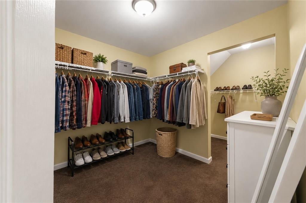 250 Windsor Way Property Photo 27