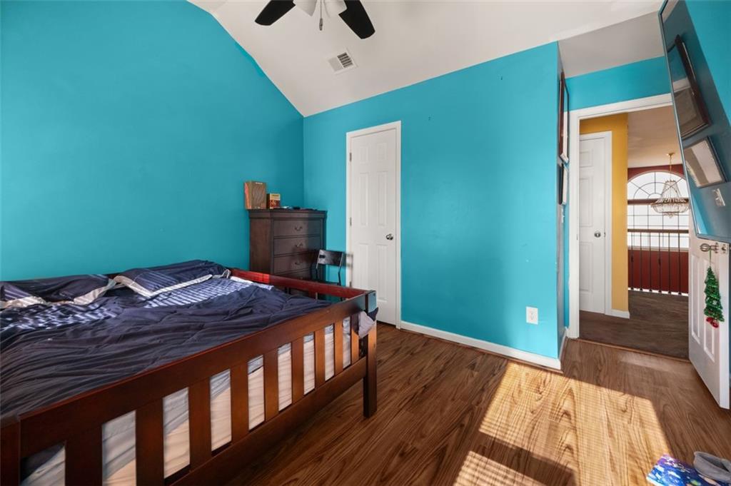 250 Windsor Way Property Photo 32