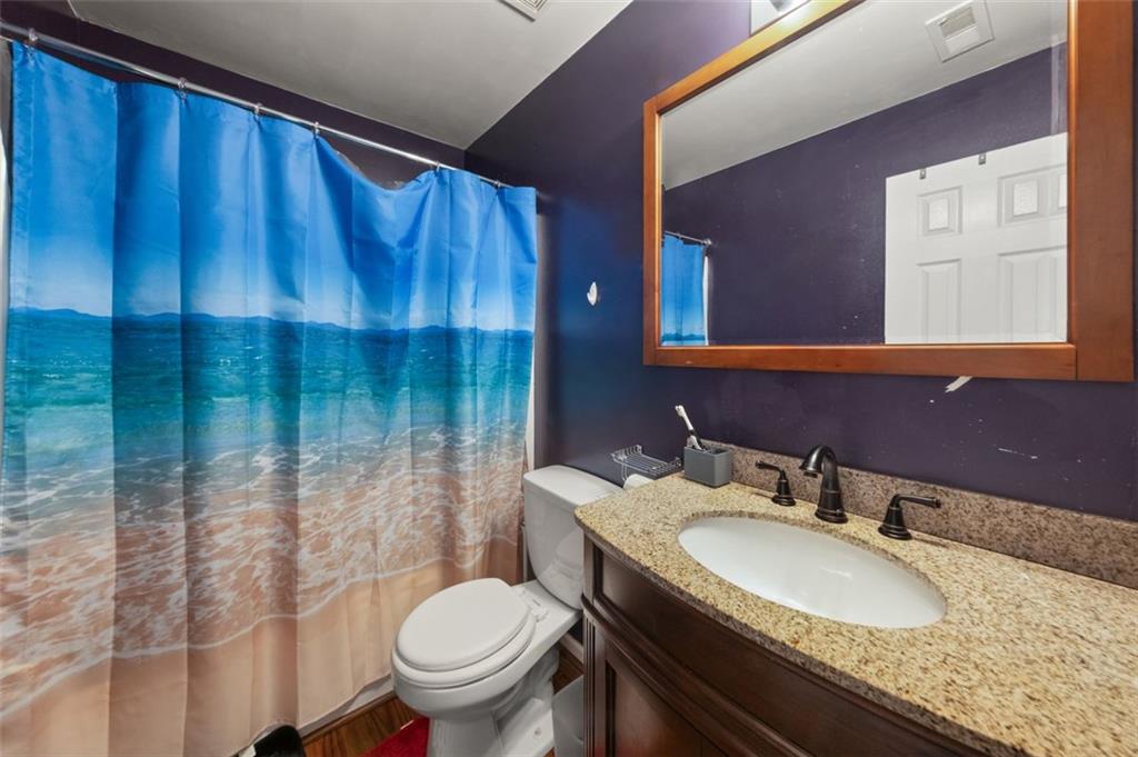 250 Windsor Way Property Photo 33