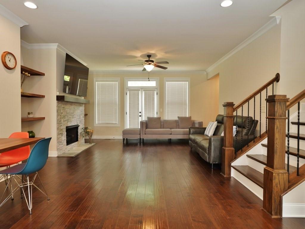 6534 Marlowe Glen Way Property Photo 7