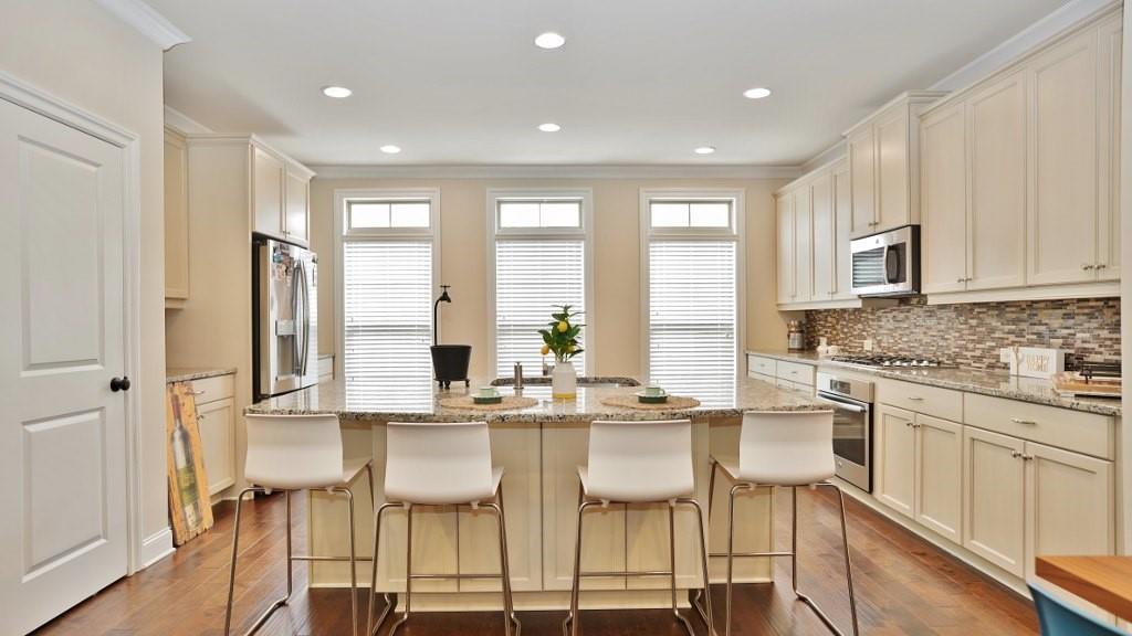 6534 Marlowe Glen Way Property Photo 8
