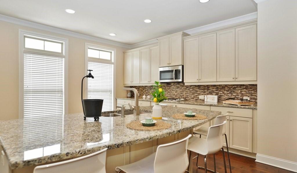 6534 Marlowe Glen Way Property Photo 9