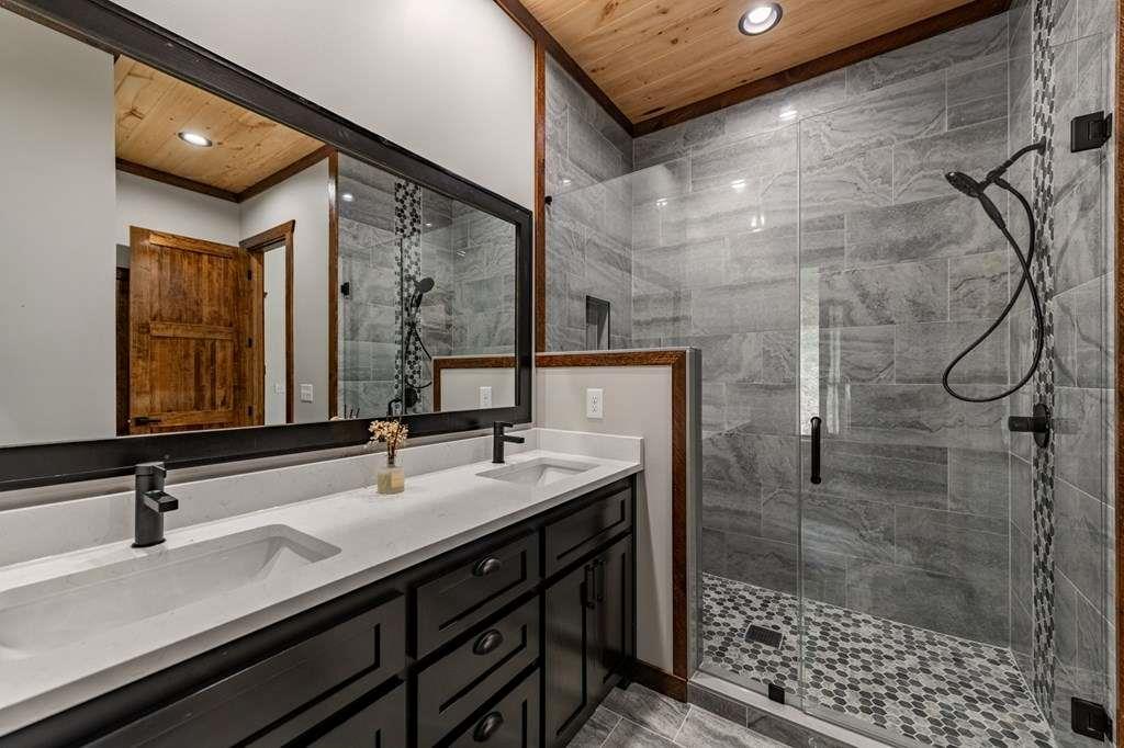 42 Rolling Rapids Property Photo 46