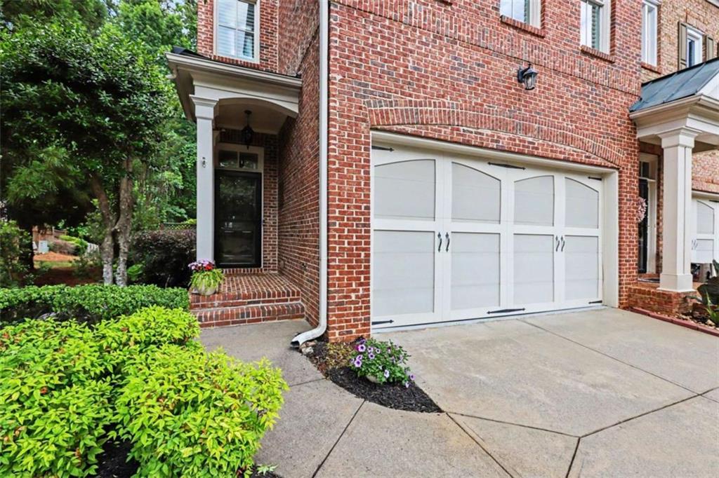 6070 Narcissa Place Property Photo 1