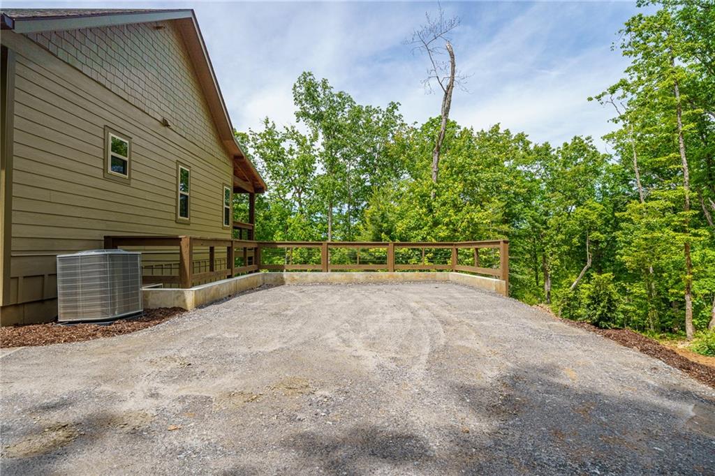 148 Virginia Drive Property Photo 4