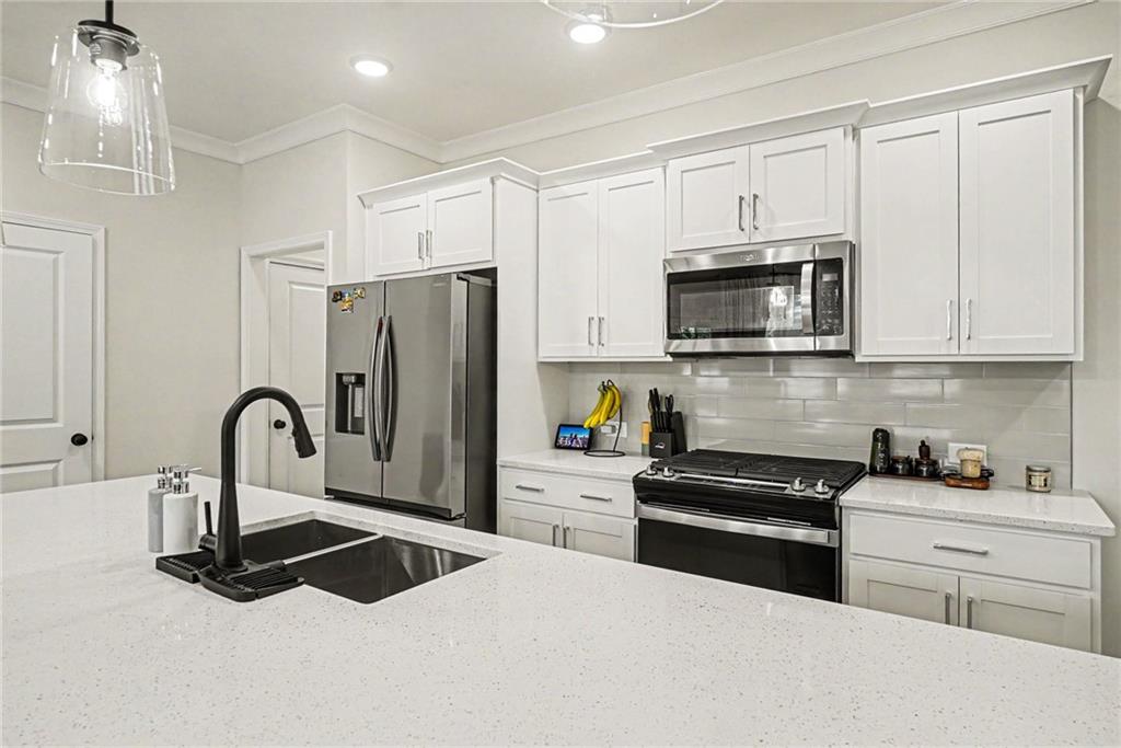 1608 Ruskin Way Nw Property Photo 14