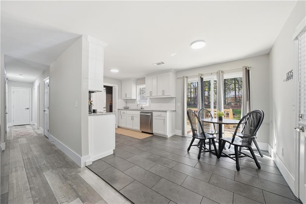 516 Landers Street Property Photo 3
