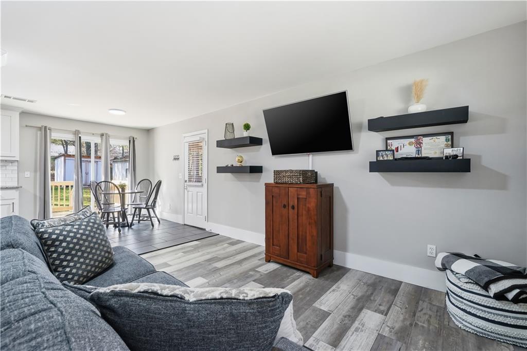 516 Landers Street Property Photo 10