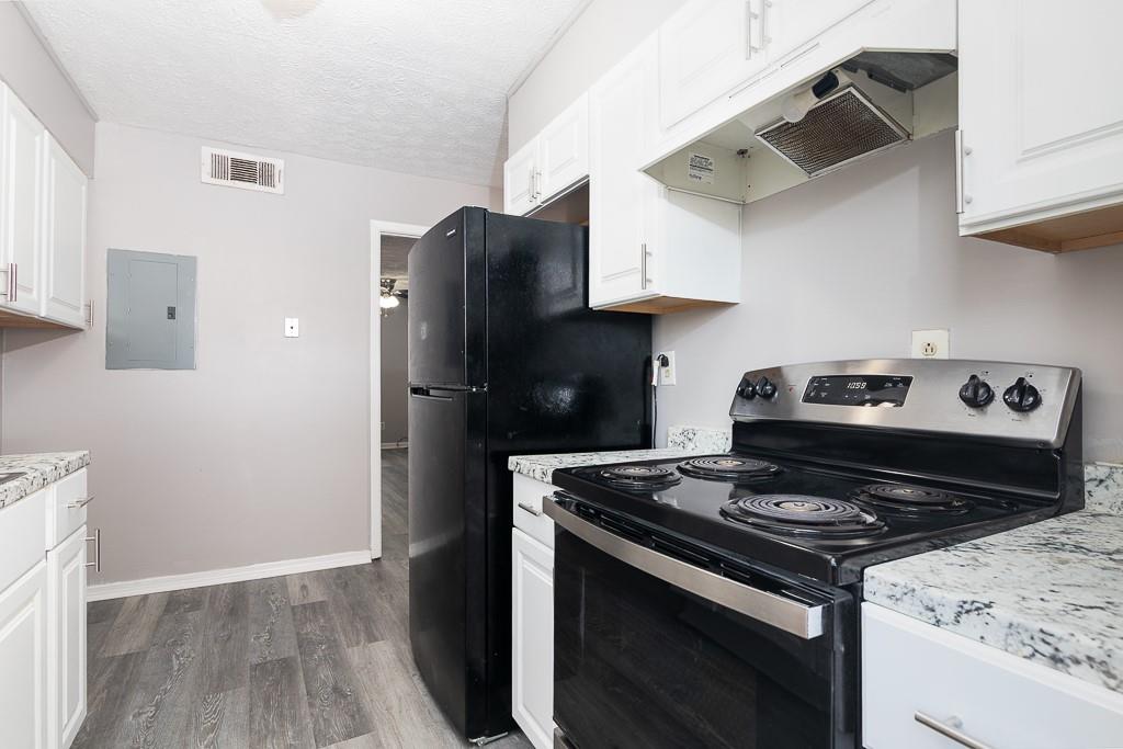 501 Carlton Road Unit 2e Property Photo 14
