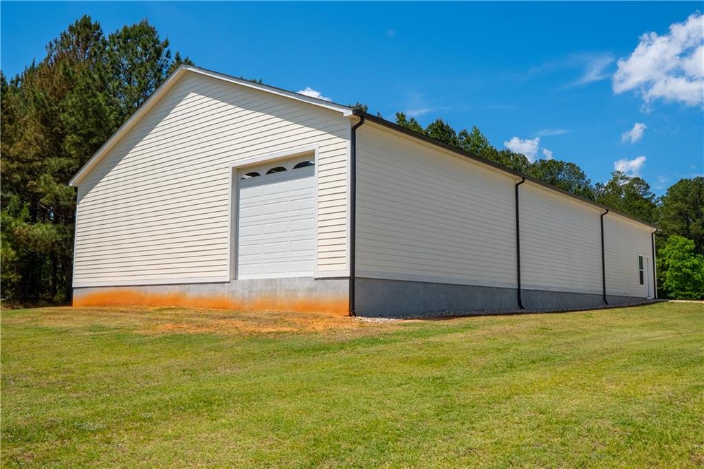 5888 Cobbham Road Property Photo 6