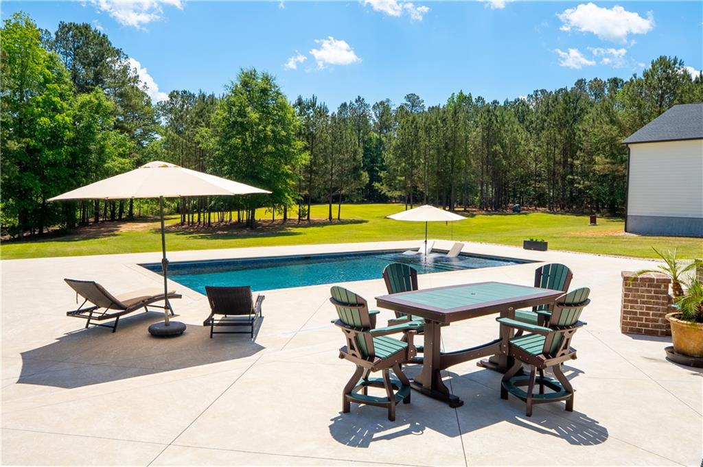 5888 Cobbham Road Property Photo 10