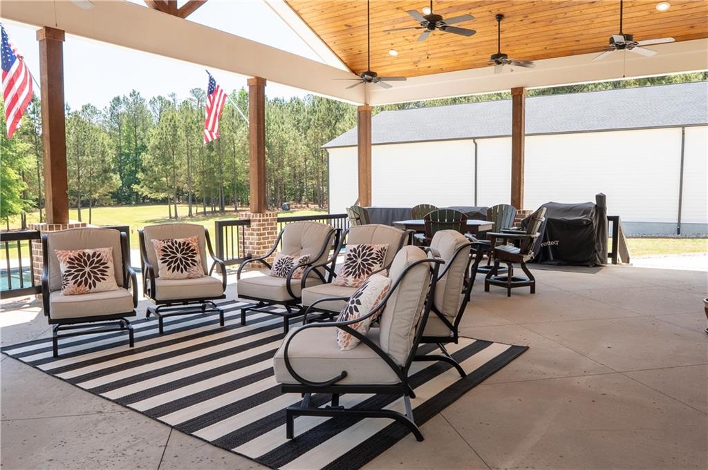 5888 Cobbham Road Property Photo 11